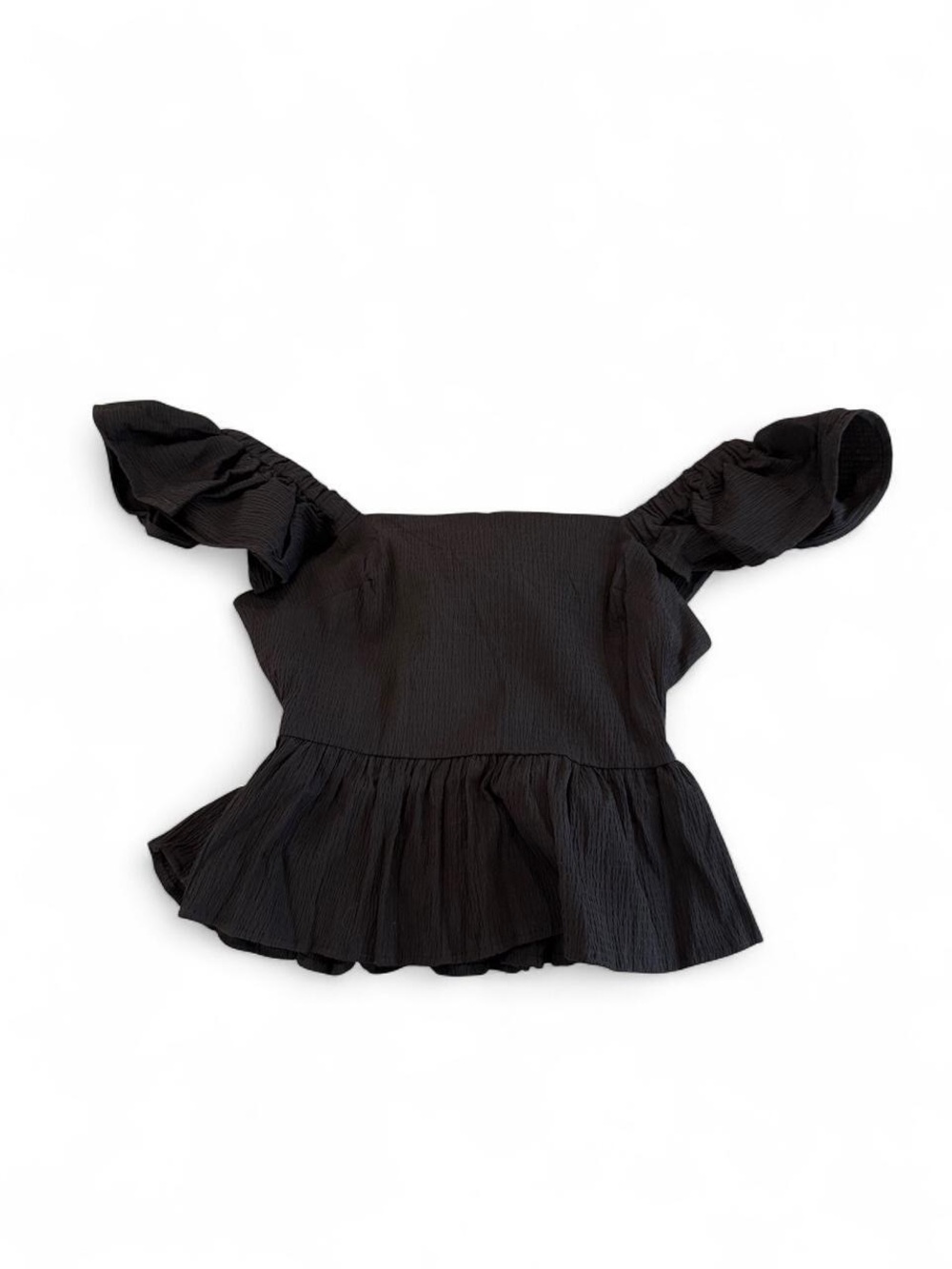 Mi Ami Francesca’s Black Off-The-Shoulder Peplum Top
